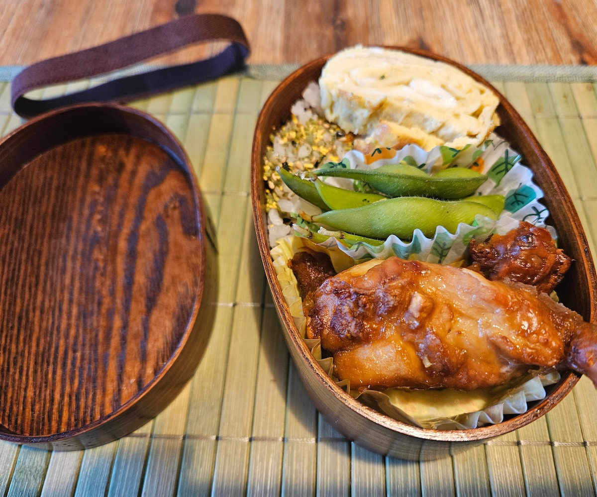 Karaage Bento aus dem Airfryer in einer Wappa-Bento-Box